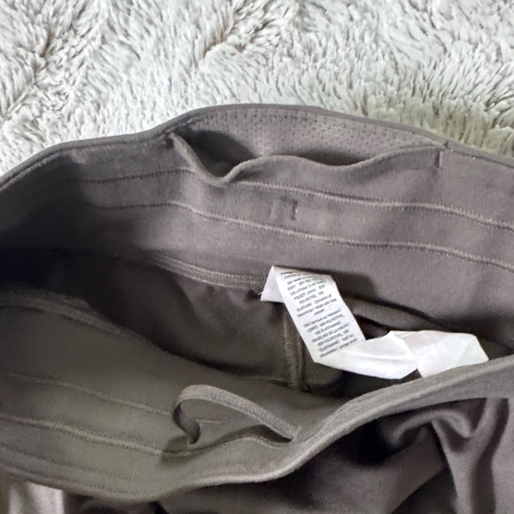 lululemon athletica Women's Gray Track Pants - Picture 6 of 6
